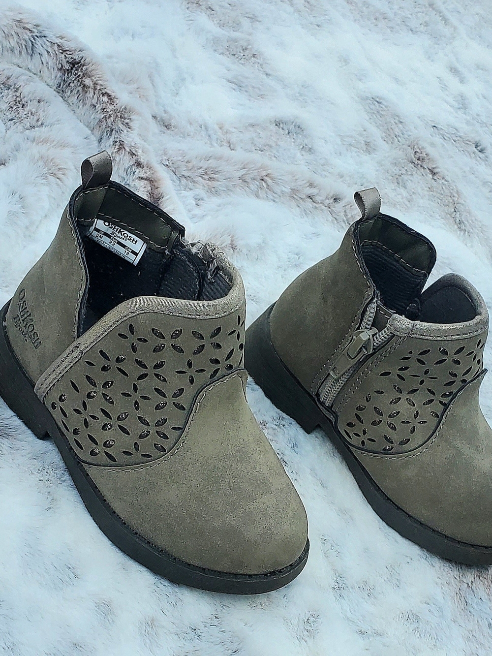 OshKosh B'gosh Tan Suede-Look Toddler Size 6 Cutout Ankle Boots